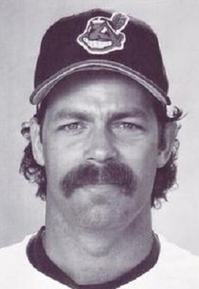Doug Jones (beisbolista)