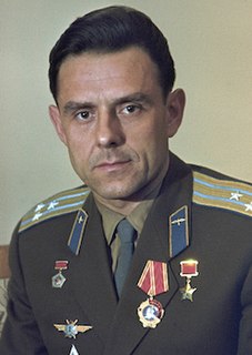Vladímir Mijáilovich Komarov